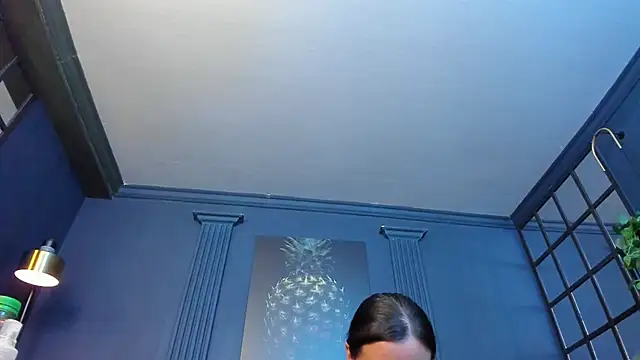 scarlet edwars online show from 9, 3, 2026