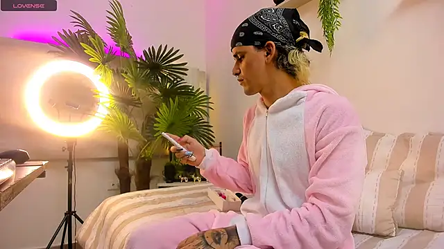 Dirty Kingg online show from 16, 9, 2025