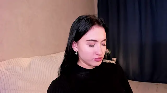 Snapshot of LynnaHandley chatting on 11, 2, 2025 LynnaHandley online show from 11, 2, 2025