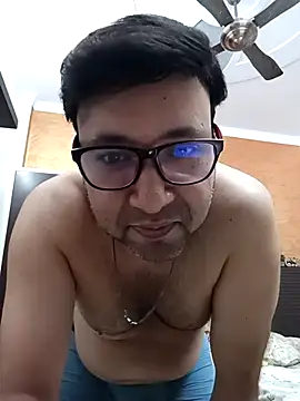 innocentboy1987 online show from 15, 3, 2025