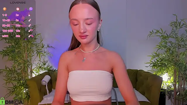 Snapshot of miiss__lulu chatting on 5, 6, 2026 miiss lulu online show from 5, 6, 2026