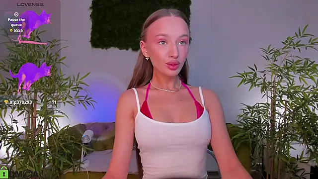 Snapshot of miiss__lulu chatting on 30, 6, 2026 miiss lulu online show from 30, 6, 2026