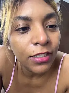 nicollesofia2 online show from 16, 5, 2026
