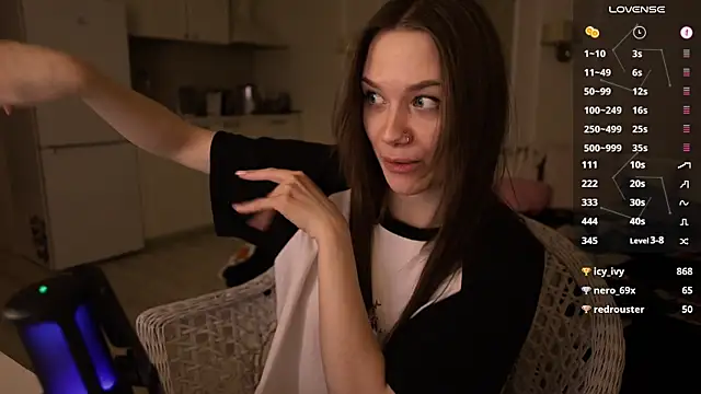 Snapshot of alexa_feels_ chatting on 22, 2, 2025 alexa feels online show from 22, 2, 2025