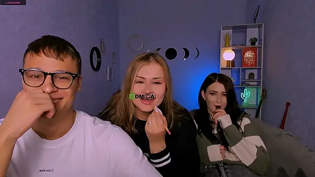 catherine kitty online show from 13, 10, 2025