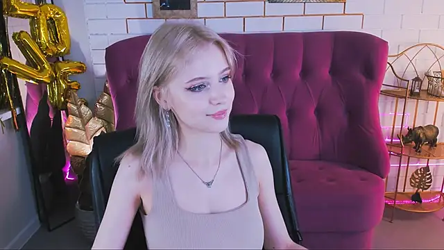 LeonaStane online show from 10, 10, 2025