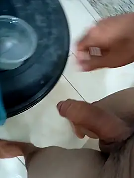 Snapshot of garoto-pirocudo chatting on 14, 3, 2025 garoto-pirocudo online show from 14, 3, 2025