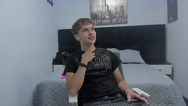 Aiiden 15 online show from 22, 10, 2025