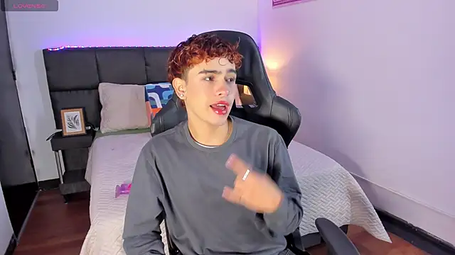 Aiiden 15 online show from 26, 11, 2025