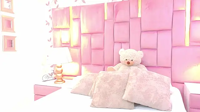 Snapshot of ArianaFranco chatting on 24, 6, 2026 ArianaFranco online show from 24, 6, 2026