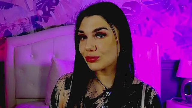 MaeveMoon online show from 9, 6, 2026