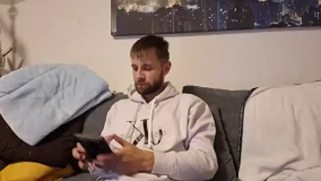 ademandjulia online show from 31, 10, 2025