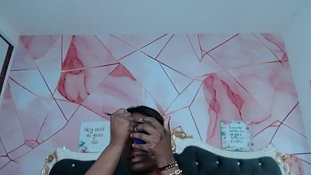 LindaBird online show from 8, 1, 2026