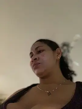 Carola-Ross online show from 8, 10, 2025