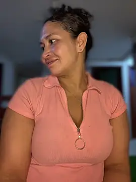 Snapshot of Carola-Ross chatting on 22, 7, 2026 Carola-Ross online show from 22, 7, 2026