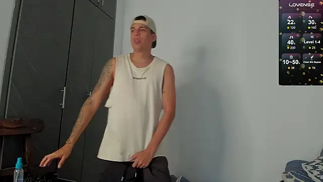 Snapshot of hugosan12 chatting on 11, 3, 2025 hugosan12 online show from 11, 3, 2025