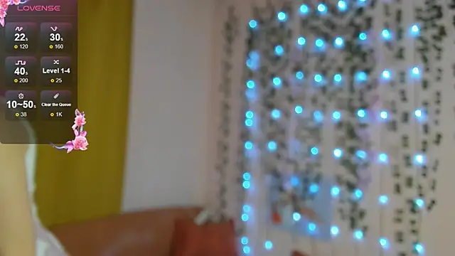 EvelinaLuu online show from 27, 11, 2025