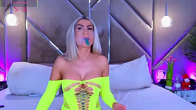 Lellie   online show from 11, 10, 2025