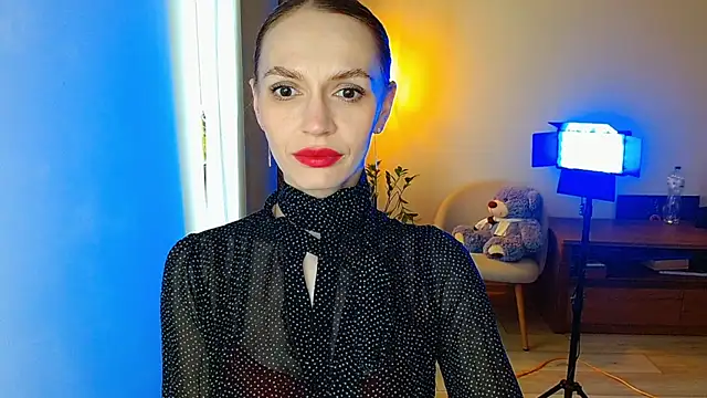 Lady Sunshine  online show from 5, 3, 2026