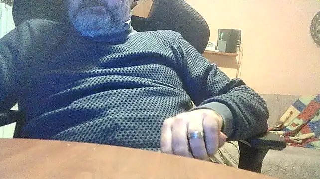 Snapshot of lanata chatting on 13, 2, 2025 lanata online show from 13, 2, 2025