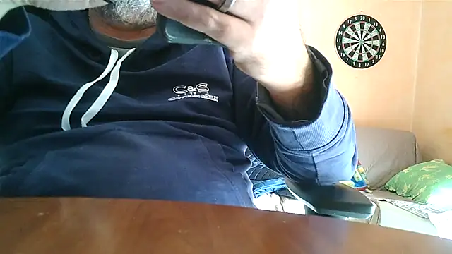 Snapshot of lanata chatting on 13, 3, 2025 lanata online show from 13, 3, 2025