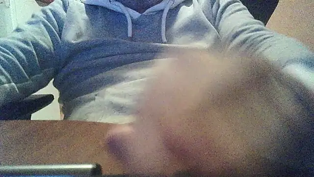 Snapshot of lanata chatting on 22, 11, 2025 lanata online show from 22, 11, 2025