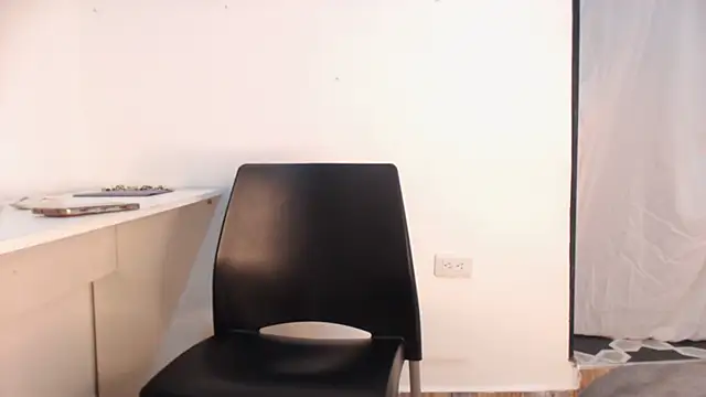 StephyJones1 online show from 18, 4, 2026