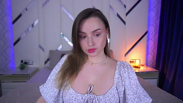 LindsieGreyy online show from 6, 3, 2025