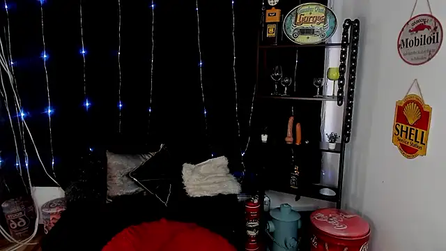 anuvyz miller  online show from 18, 3, 2026