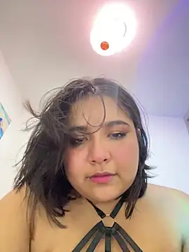 Snapshot of emyrose2 chatting on 6, 3, 2025 emyrose2 online show from 6, 3, 2025