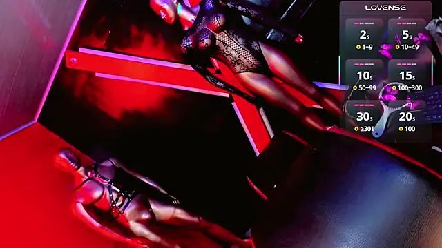 emelly horny  online show from 27, 3, 2026