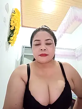 Baby-bigtits2024 online show from 19, 3, 2025