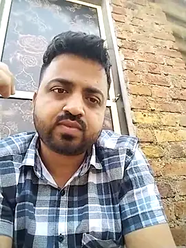 Snapshot of Vij717 chatting on 8, 3, 2025 Vij717 online show from 8, 3, 2025