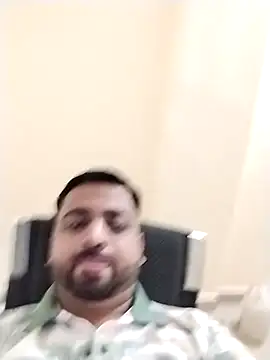 Snapshot of Vij717 chatting on 5, 10, 2025 Vij717 online show from 5, 10, 2025