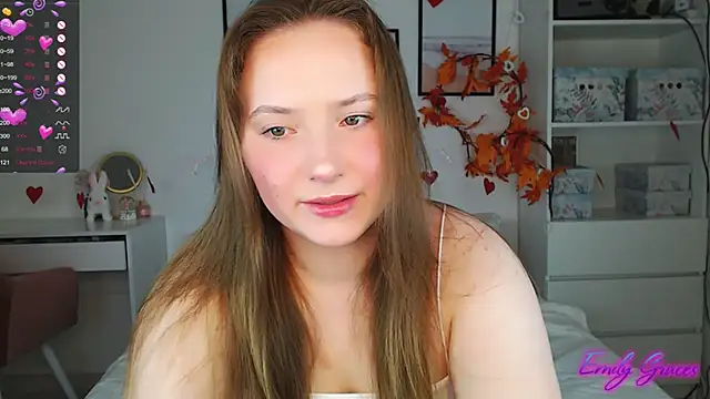 Snapshot of EmilyxxGraces chatting on 4, 3, 2025 EmilyxxGraces online show from 4, 3, 2025