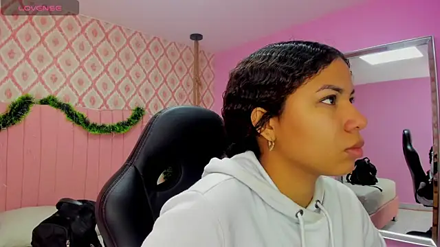 MELINAMARTINS online show from 29, 11, 2025