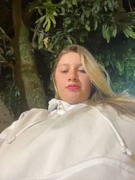 aurora coldd online show from 21, 4, 2026