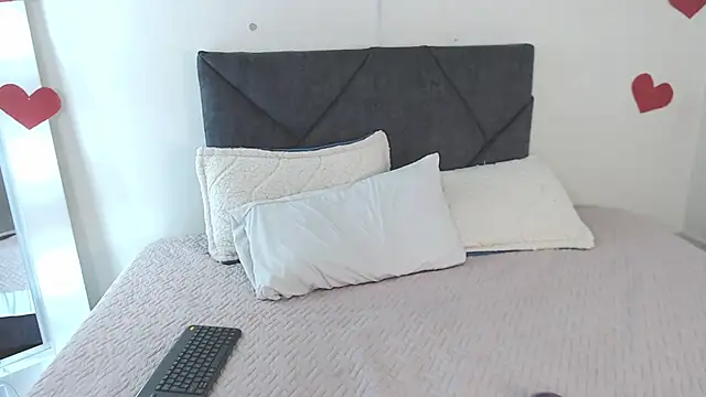 sara sharma  online show from 23, 2, 2025