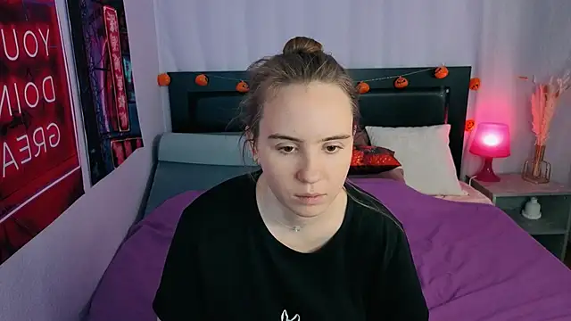 Lika 0ne online show from 17, 11, 2025