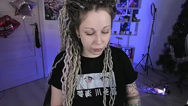 HoneySallyMoore online show from 4, 12, 2025