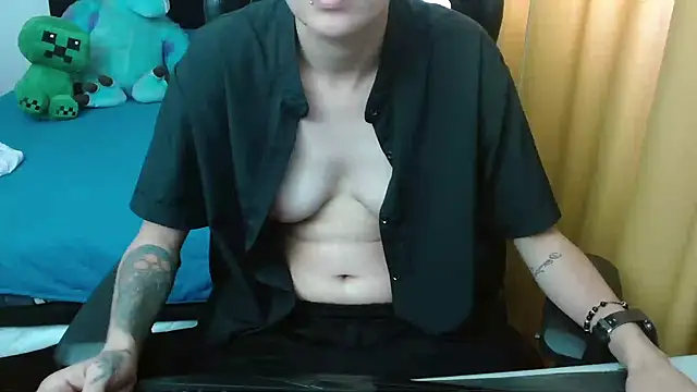 Snapshot of duo_peludoo chatting on 8, 5, 2026 duo peludoo online show from 8, 5, 2026