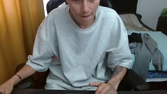 Snapshot of duo_peludoo chatting on 26, 6, 2026 duo peludoo online show from 26, 6, 2026