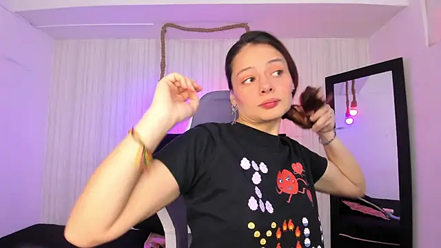 nicky angel1 online show from 7, 10, 2025