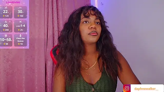 Daphnewalker   online show from 13, 9, 2025