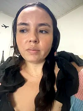 Snapshot of francy20 chatting on 4, 10, 2025 francy20 online show from 4, 10, 2025