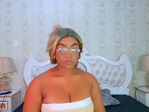 TianahGlow online show from 11, 10, 2025