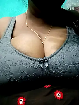 SX-JUHI online show from 8, 3, 2025