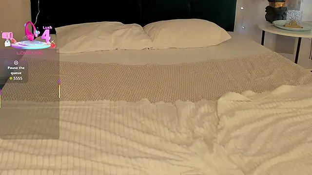 Lina Kiss Me online show from 15, 12, 2025