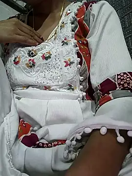 Snapshot of lovely----bhabhi chatting on 11, 2, 2026 lovely----bhabhi online show from 11, 2, 2026