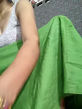 Snapshot of lovely----bhabhi chatting on 18, 2, 2026 lovely----bhabhi online show from 18, 2, 2026